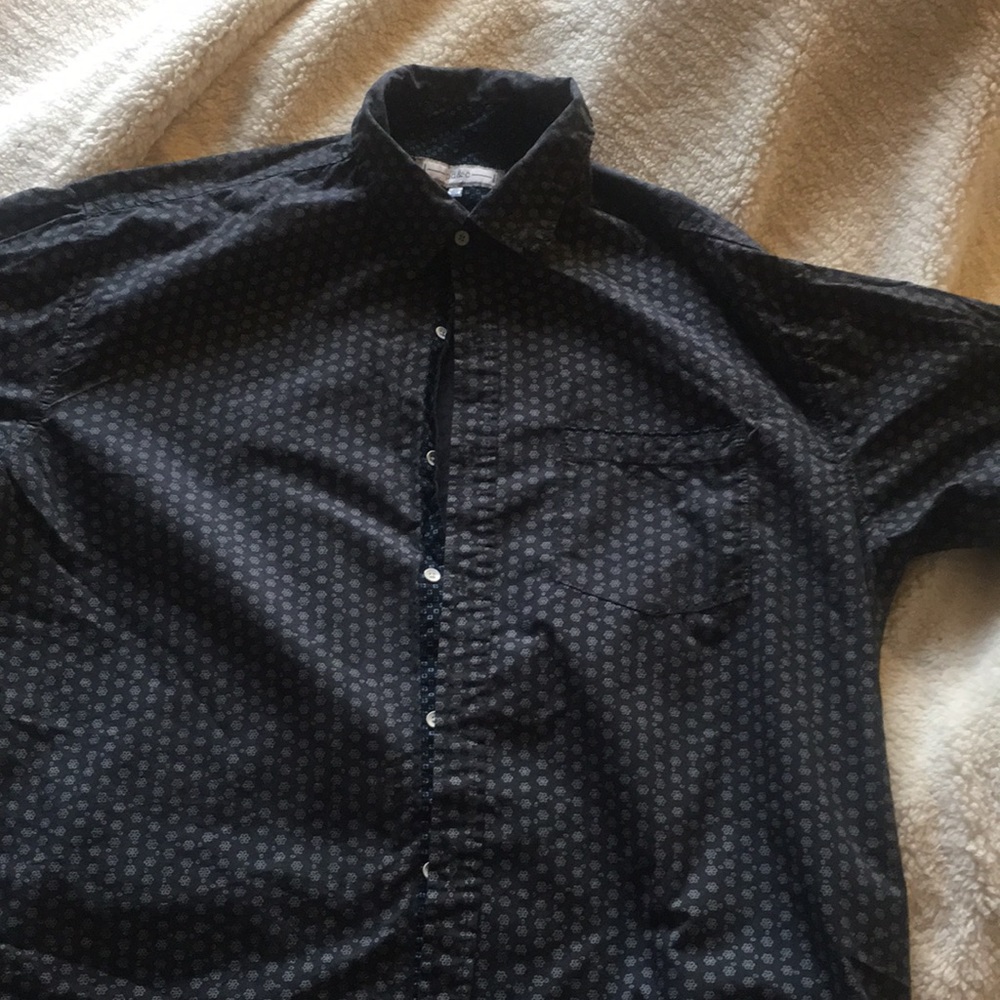 Men’s dress shirt